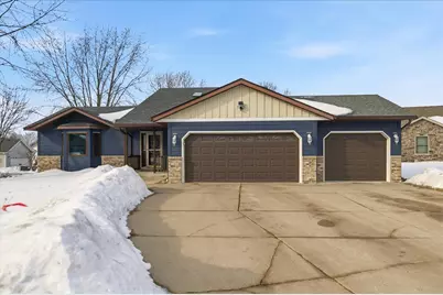 727 Garden Place, Sauk Rapids, MN 56379 - Photo 1
