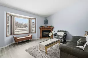 727 Garden Pl, Sauk Rapids, MN 56379 - Photo 11