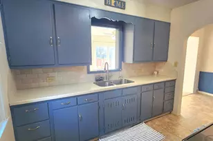 710 E 5th St, Redwood Falls, MN 56283 - Photo 5