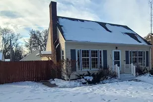 710 E 5th St, Redwood Falls, MN 56283 - Photo 1