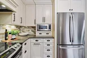 499 Wheeler Dr, Excelsior, MN 55331 - Photo 9