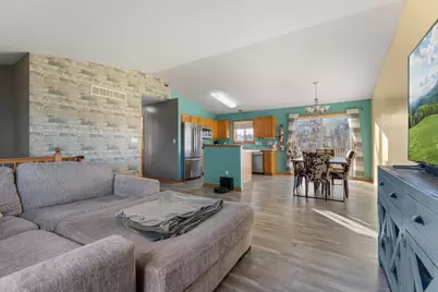 807 5th Avenue NW, Dodge Center, MN 55927 - Photo 5