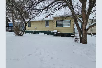 414 Crocker Avenue S, Thief River Falls, MN 56701 - Photo 3