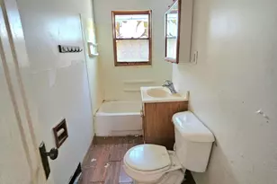 414 Crocker Ave S, Thief River Falls, MN 56701 - Photo 9