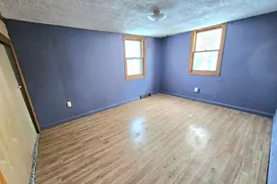 414 Crocker Ave S, Thief River Falls, MN 56701 - Photo 7