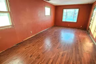 414 Crocker Ave S, Thief River Falls, MN 56701 - Photo 1