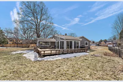 953 Lydia Avenue W, Roseville, MN 55113 - Photo 47