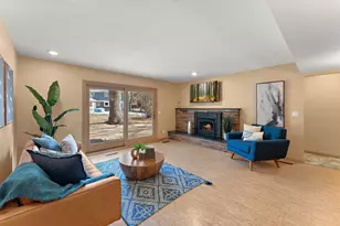 953 Lydia Ave W, Roseville, MN 55113 - Photo 21