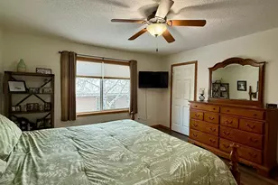 125 Meadow Ln, New London, MN 56273 - Photo 23