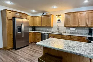 125 Meadow Ln, New London, MN 56273 - Photo 5