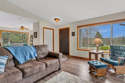 125 Meadow Lane, New London, MN 56273 - Photo 7