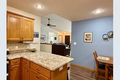 125 Meadow Lane, New London, MN 56273 - Photo 9