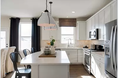 10390 McGregor Boulevard, Woodbury, MN 55129 - Photo 3