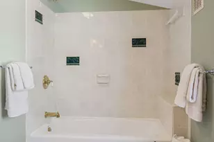 3200 Manor Dr, Golden Valley, MN 55422 - Photo 21