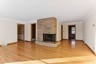 1887 Simpson St, Falcon Heights, MN 55113 - Photo 9