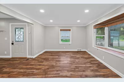 1172 Ottawa Avenue, West Saint Paul, MN 55118 - Photo 9