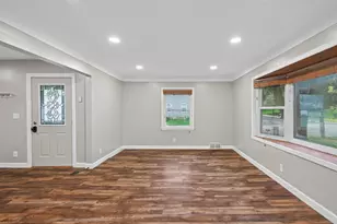 1172 Ottawa Ave, West Saint Paul, MN 55118 - Photo 9