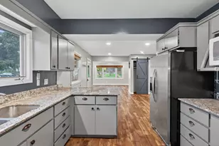 1172 Ottawa Ave, West Saint Paul, MN 55118 - Photo 17