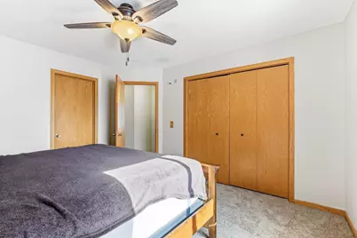 9235 Jeffery Avenue S, Cottage Grove, MN 55016 - Photo 13