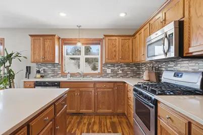 9504 Pheasant Crossing, Minnetrista, MN 55375 - Photo 7
