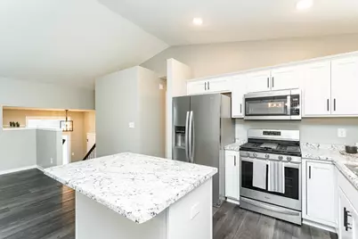 1206 6th Avenue SE, Kasson, MN 55944 - Photo 9