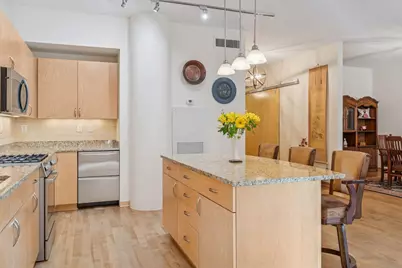 215 10th Avenue S #211, Minneapolis, MN 55415 - Photo 17