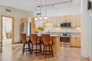 215 10th Ave S, Minneapolis, MN 55415 - Photo 13