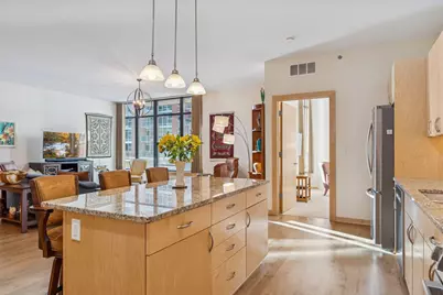 215 10th Avenue S #211, Minneapolis, MN 55415 - Photo 19