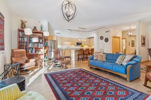 215 10th Ave S, Minneapolis, MN 55415 - Photo 27