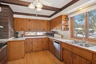 410 Totem Rd, Saint Paul, MN 55119 - Photo 9