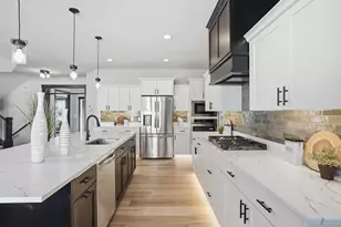 19789 Henley Ln, Lakeville, MN 55044 - Photo 11