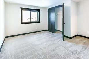 19789 Henley Ln, Lakeville, MN 55044 - Photo 45