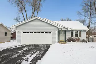 1571 75th Ave NE, Fridley, MN 55432 - Photo 1