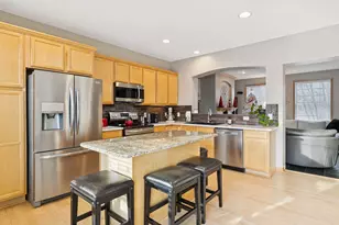 10756 Falling Water Ln, Woodbury, MN 55129 - Photo 11