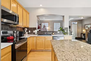 10756 Falling Water Ln, Woodbury, MN 55129 - Photo 13