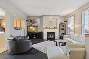 10756 Falling Water Ln, Woodbury, MN 55129 - Photo 7