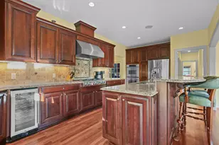 5604 Sherwood Ave, Edina, MN 55424 - Photo 5