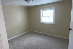 217 N 7th St, Warren, MN 56762 - Photo 7