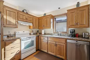 4340 Halifax Ave N, Robbinsdale, MN 55422 - Photo 11