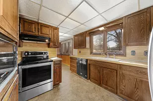 207 Shumway Ave, Faribault, MN 55021 - Photo 13