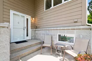 2824 Kenwood Isles Dr, Minneapolis, MN 55408 - Photo 7