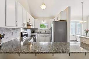 2824 Kenwood Isles Dr, Minneapolis, MN 55408 - Photo 21