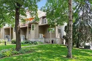 2824 Kenwood Isles Dr, Minneapolis, MN 55408 - Photo 3