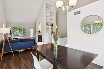 2824 Kenwood Isles Drive, Minneapolis, MN 55408 - Photo 17