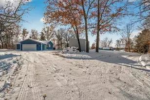 2822 286th Ln NW, Isanti, MN 55040 - Photo 3