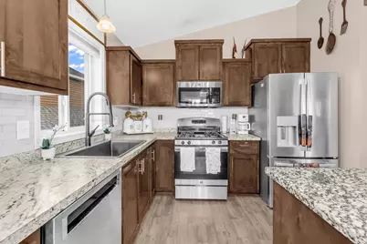 9039 Golden Pond Lane N, Monticello, MN 55362 - Photo 11