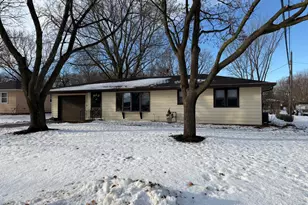 1006 Rosehill Dr, Albert Lea, MN 56007 - Photo 1