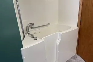 1006 Rosehill Dr, Albert Lea, MN 56007 - Photo 17