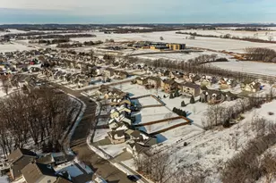 5077 Ridgeview Dr NW, Rochester, MN 55901 - Photo 31