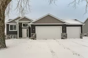3112 Eastwood Rd SE, Rochester, MN 55904 - Photo 1